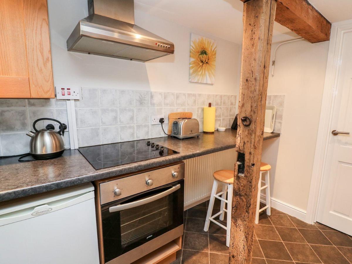 Triangle Inn Coachouse Rhayader Buitenkant foto