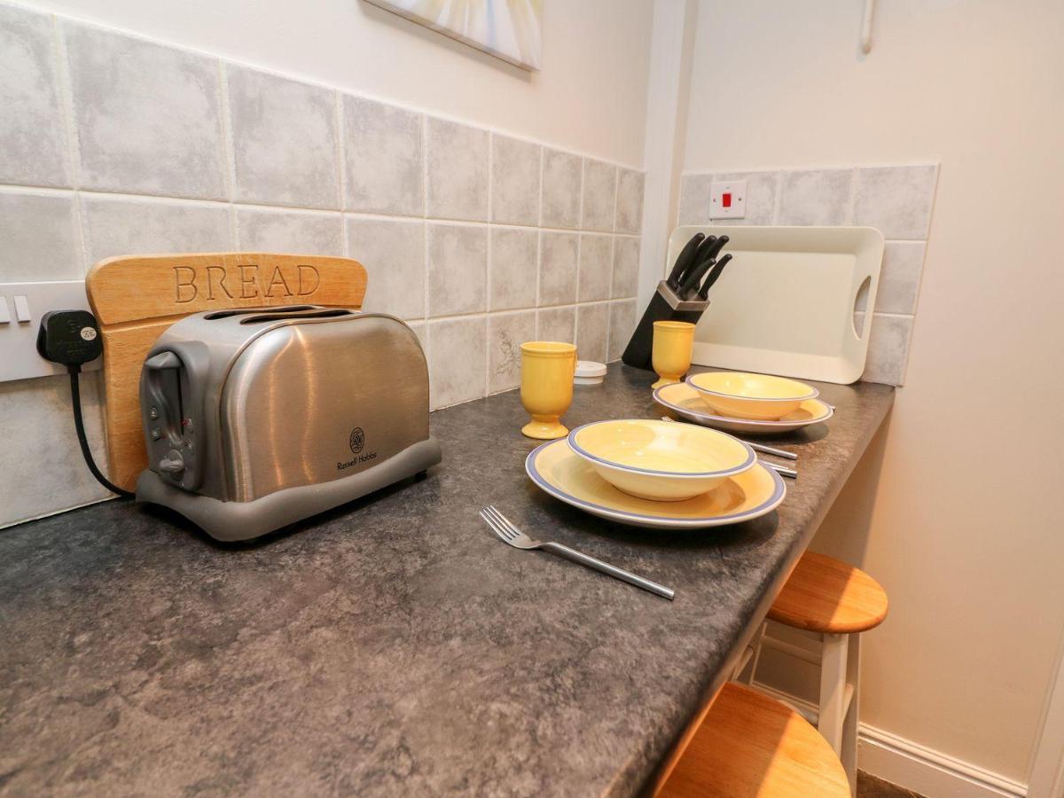 Triangle Inn Coachouse Rhayader Buitenkant foto